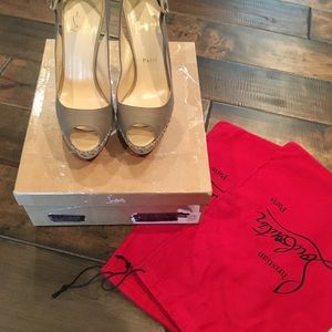 Christian Louboutin Platform 38.5